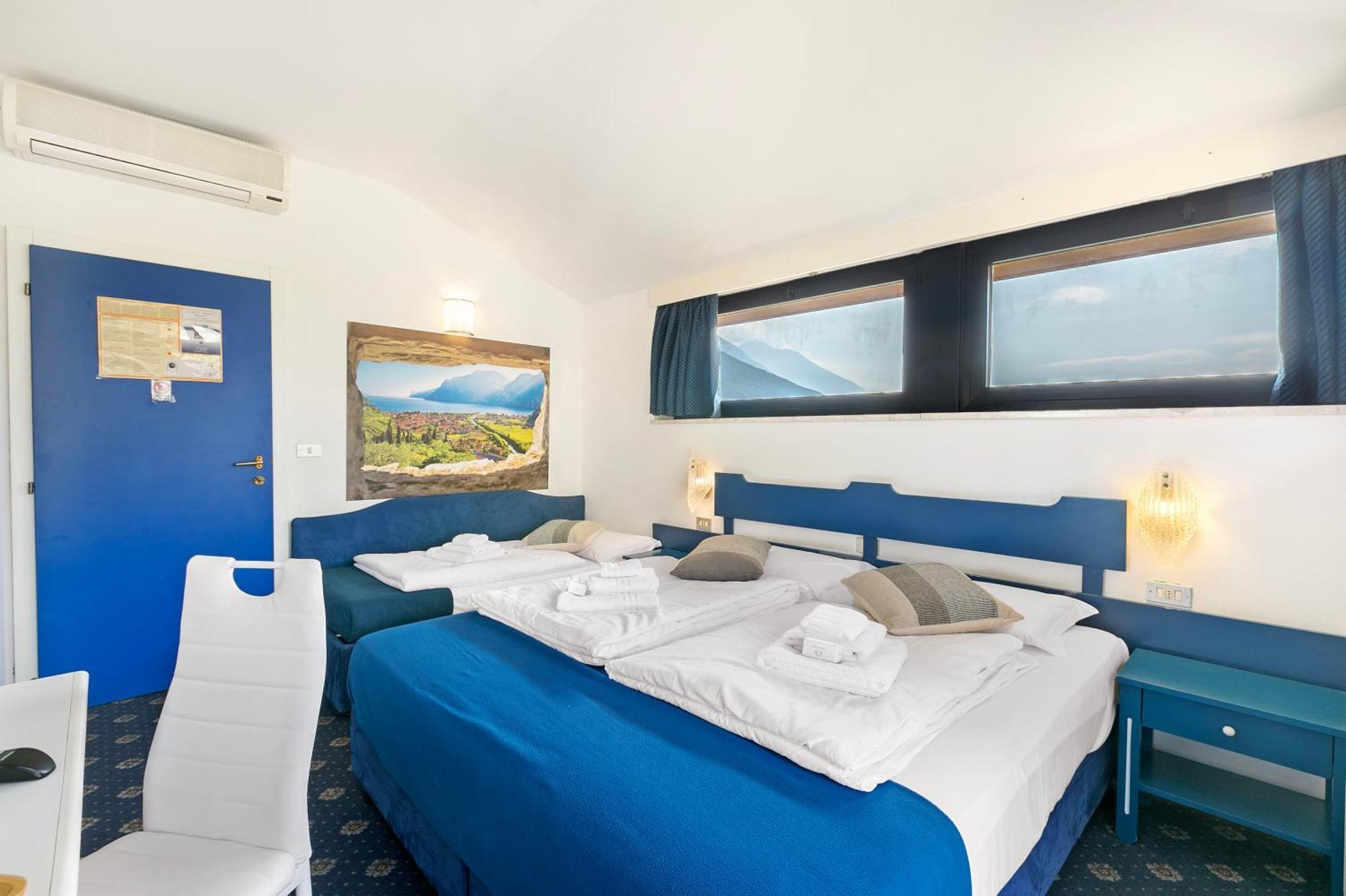 Bike & Wind Hotel Villa Maria Торболе Экстерьер фото